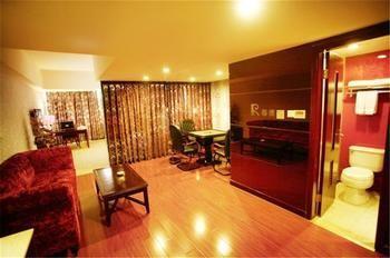 Chengdu Boyue Hotel エクステリア 写真